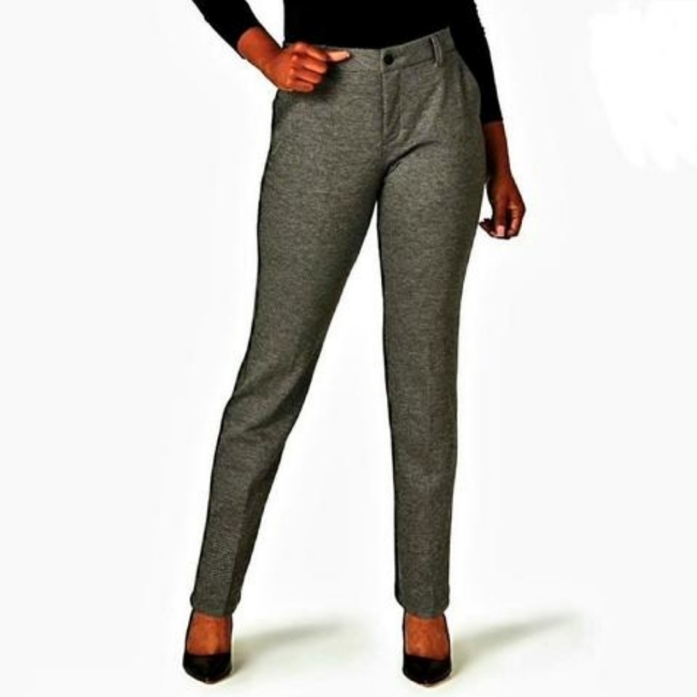 Lee Women's Plaid Mid Rise Regular Fit Straight Leg Stretch Knit Pant